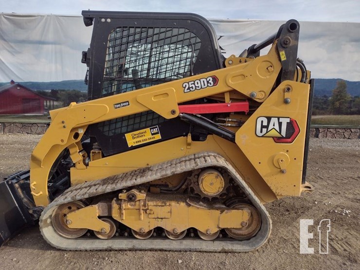 2020-caterpillar-259d3-image-11