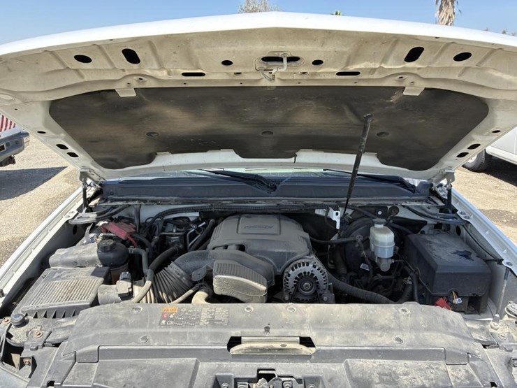 2014-chevrolet-tahoe-image-10