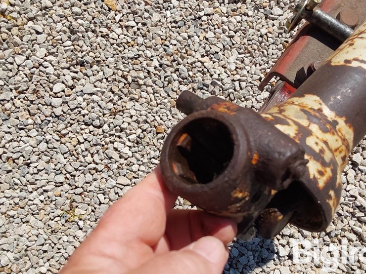 international-1100-image-10