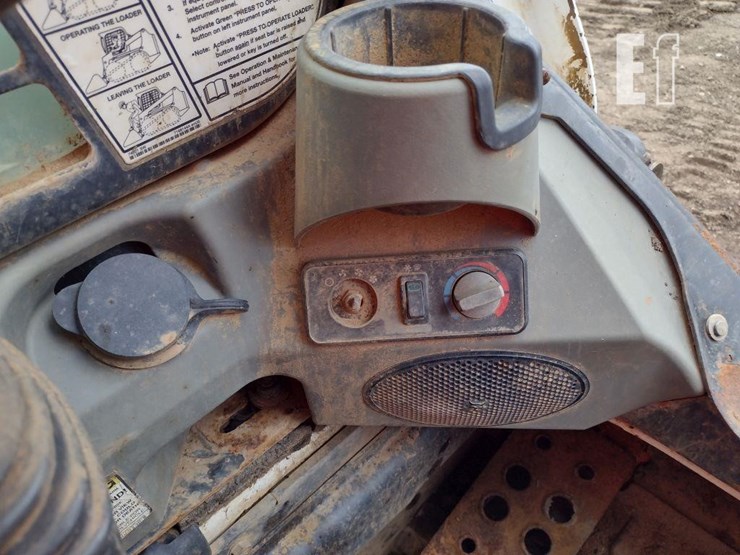 2013-bobcat-t770-image-11