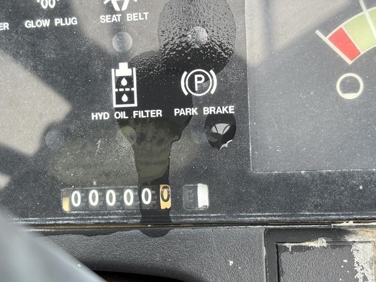 clark-cdp40-forklift-image-39