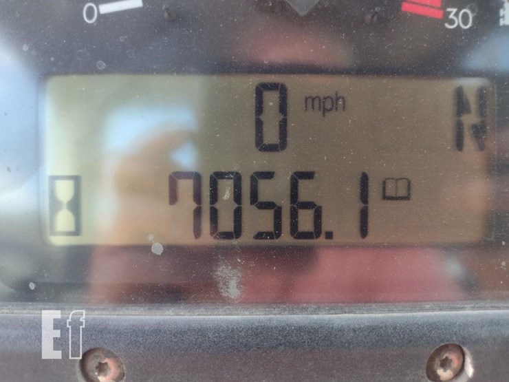 2010-caterpillar-120m-image-6