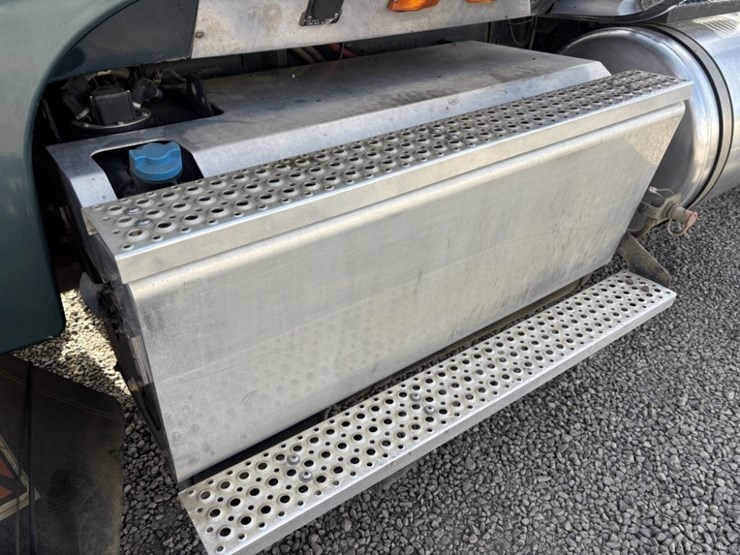 2022-international-hx520-image-20