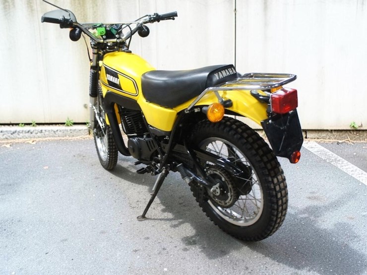 1978-yamaha-dt400-motorcycle-image-6
