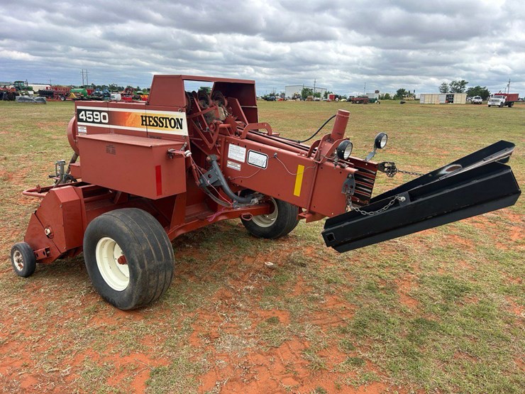 hesston-4590-image-5