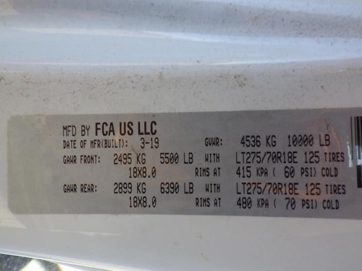 2019-dodge-2500-image-16