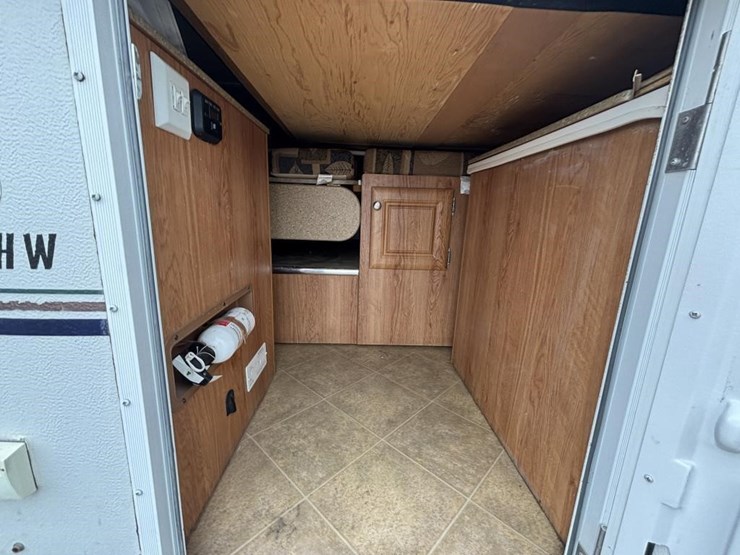 2007-jayco-s/a-popup-trailer-image-18