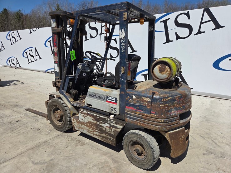 komatsu-fg25t-11-image-3