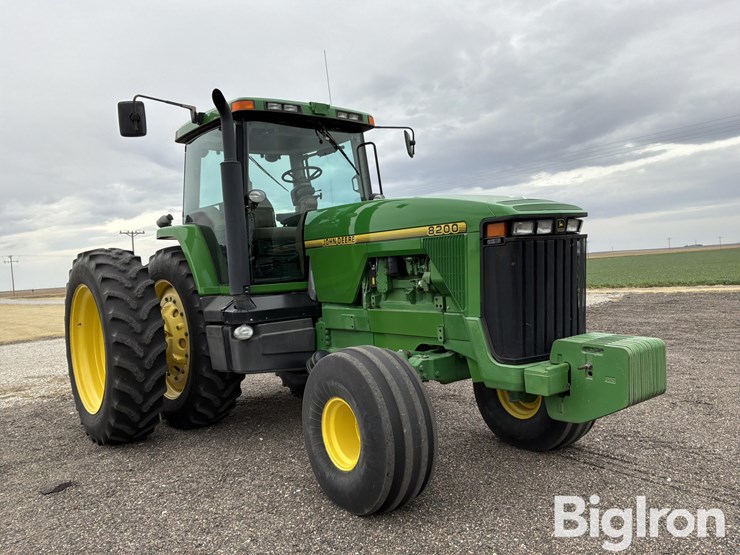 1995-john-deere-8200-image-3