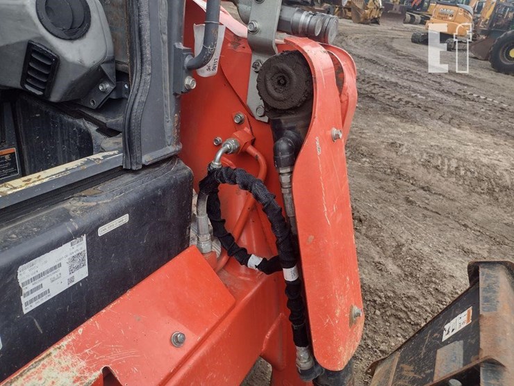 kubota-svl75-2-image-23