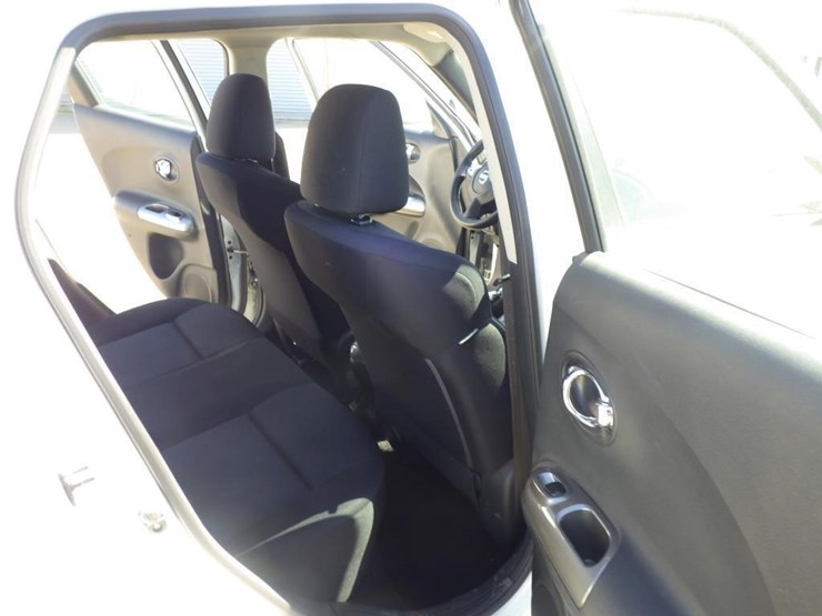 2013-nissan-juke-image-8