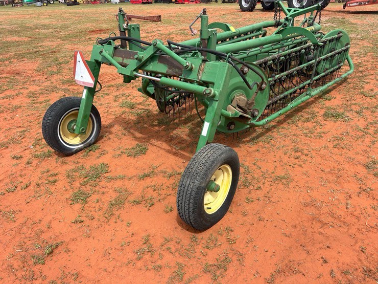 john-deere-700-image-3