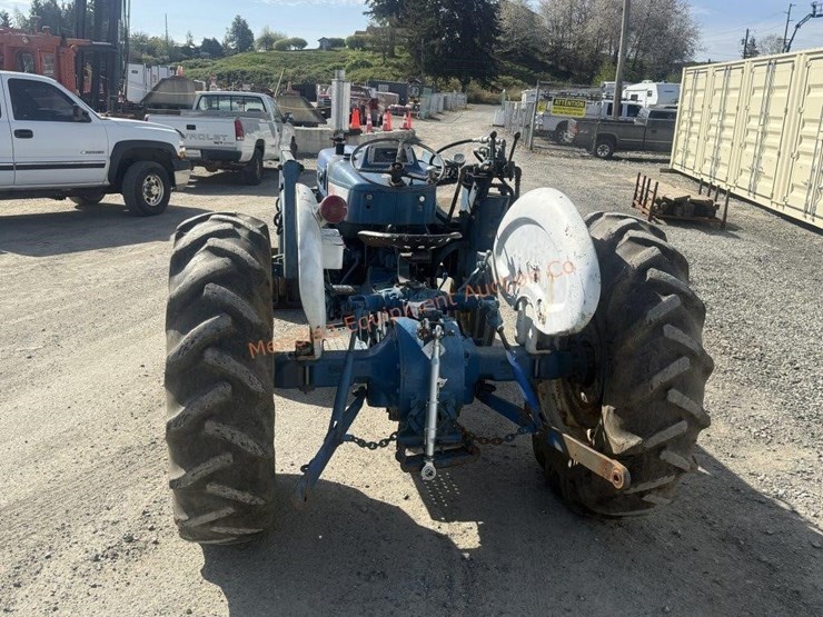 1972-ford-3000-image-5