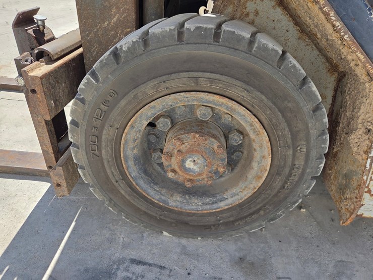 komatsu-fg25t-11-image-45