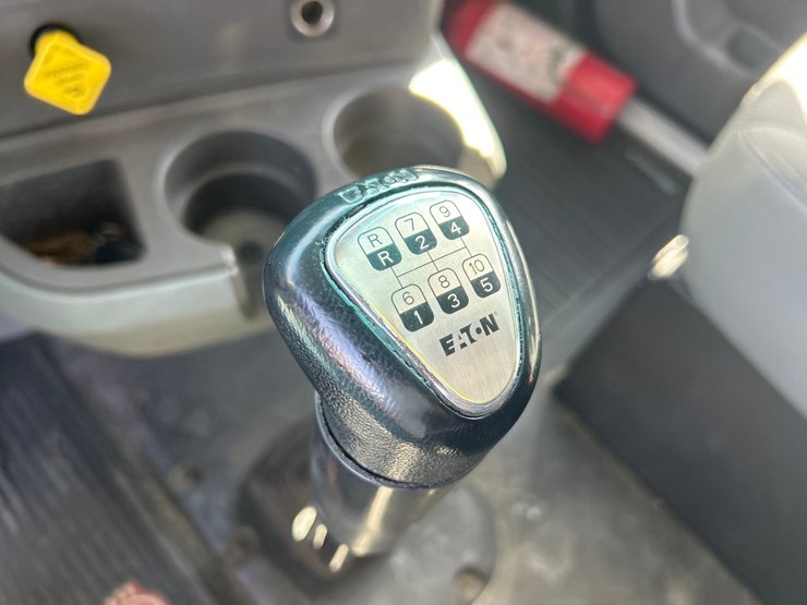 2018-kenworth-t680-image-65