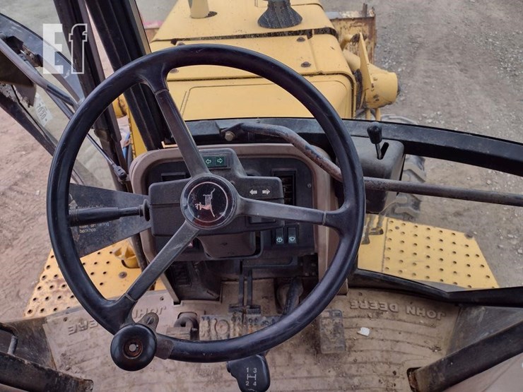 1995-deere-300d-image-10