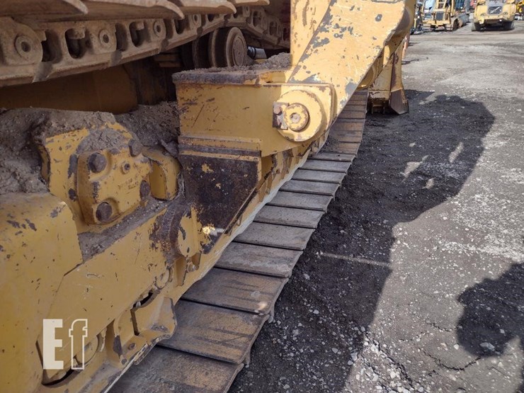 2013-deere-700k-lgp-image-40