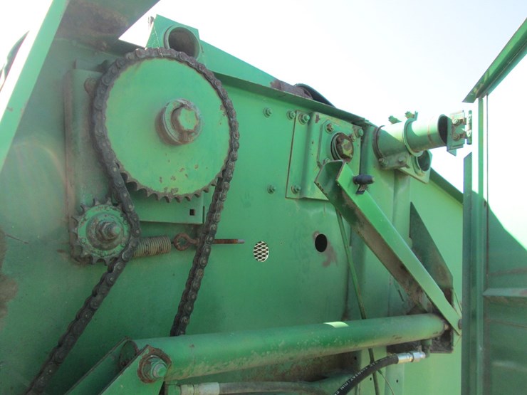john-deere-375-image-11