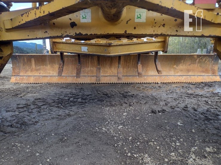 2010-caterpillar-120m-image-28