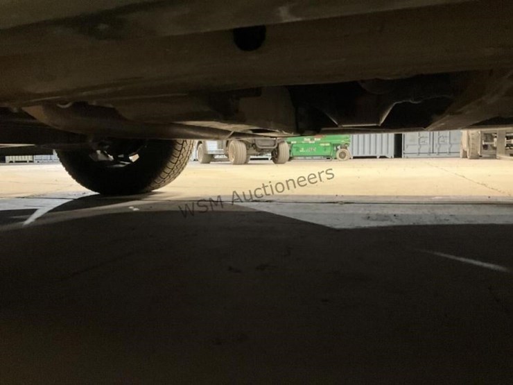 2012-chevrolet-tahoe-image-26