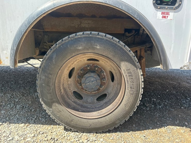 2019-ford-f550-image-59