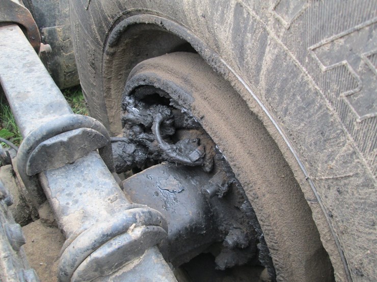 #46184-•-2008-volvo-t/a-sleeper-truck-tractor-4v4nc9gh08n482694-image-14