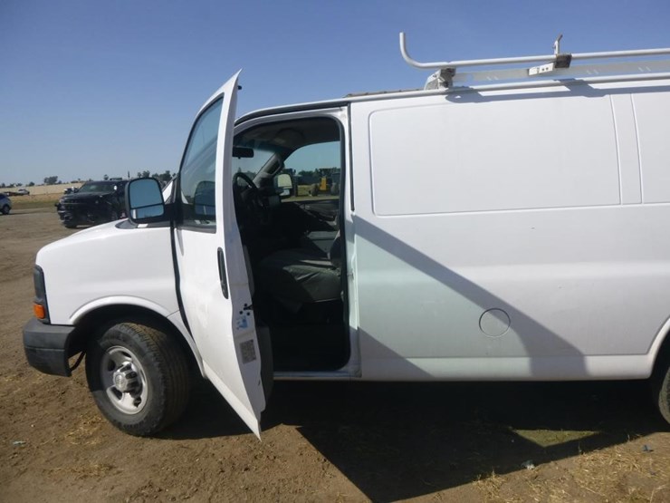 2016-chevrolet-2500-image-7