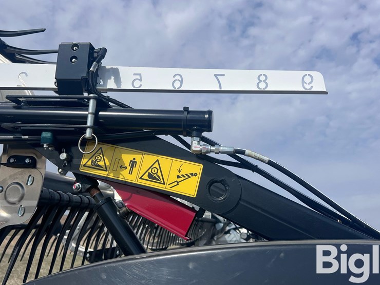 2022-mac-don-fd235-image-12