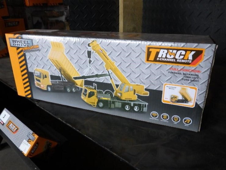 sklp-mixer-truck-toy-image-2