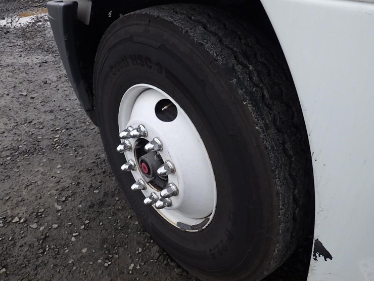 2012-freightliner-cascadia-125-image-66