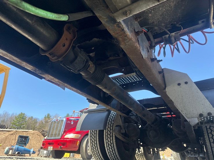 2004-massey-ferguson-8-image-58