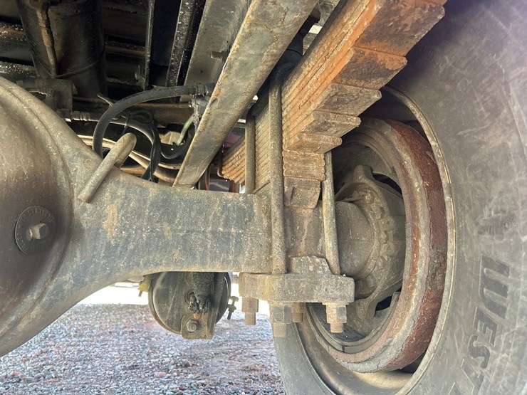 2013-international-durastar-4300-image-36