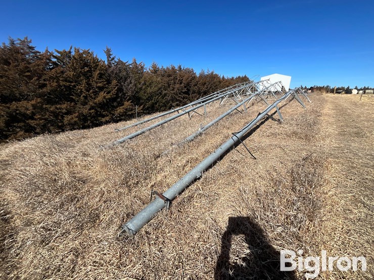 reinke-center-pivot-w/pipe-drops-sprinkler-image-6