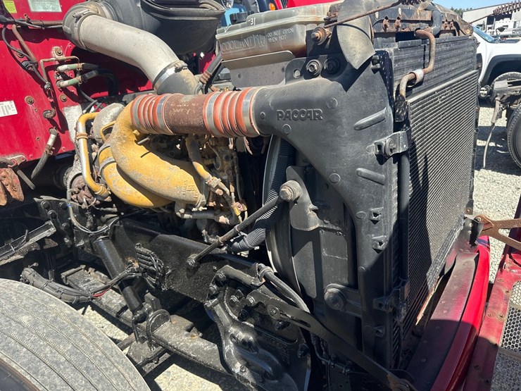 2008-peterbilt-386-image-49