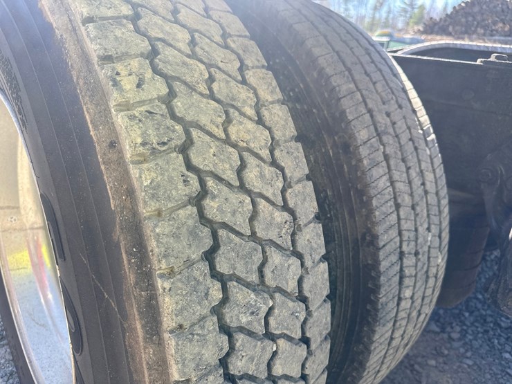 2008-peterbilt-386-image-67