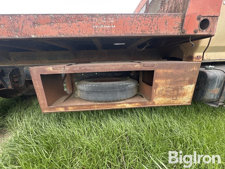 1982-ford-f600-image-13