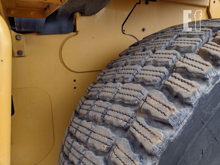 caterpillar-926m-image-15