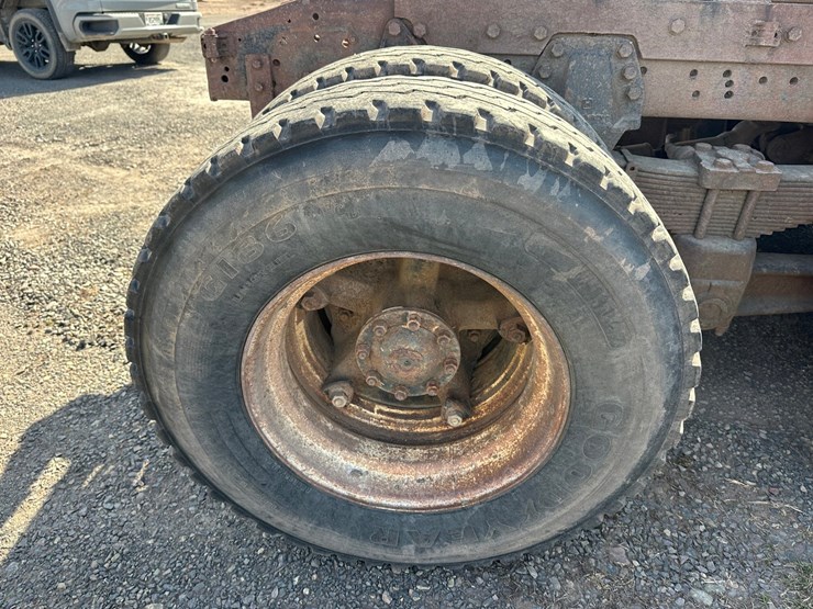 1984-ford-tractor-image-57