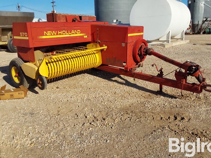 1990-new-holland-570-image-3