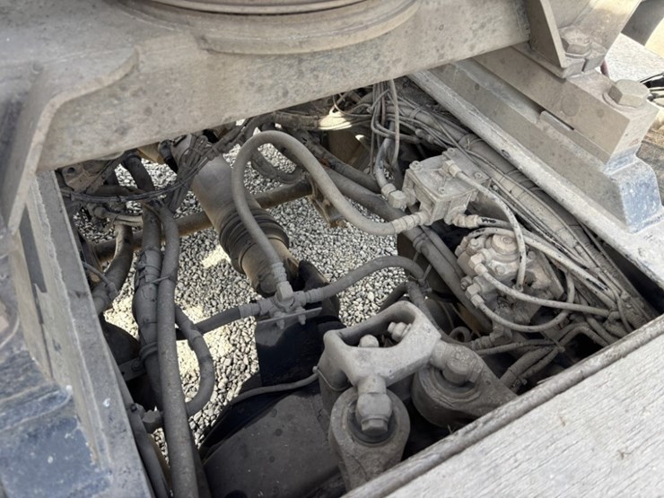 2013-kenworth-t800-image-25