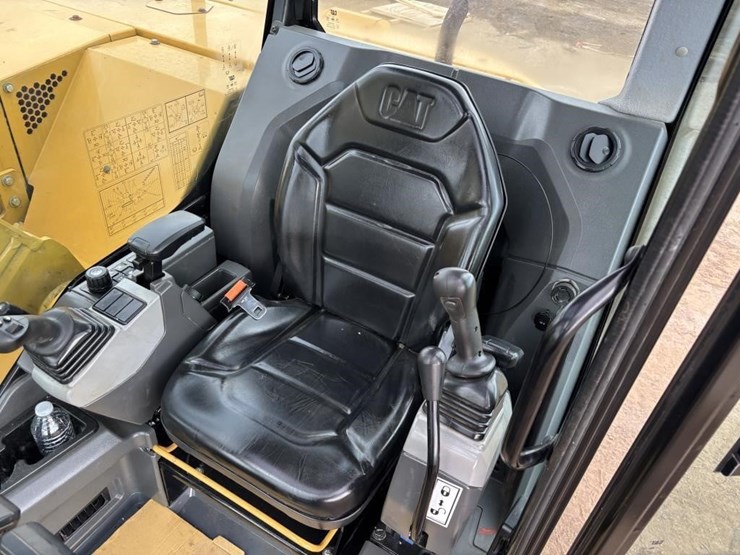 2020-caterpillar-308cr-image-24