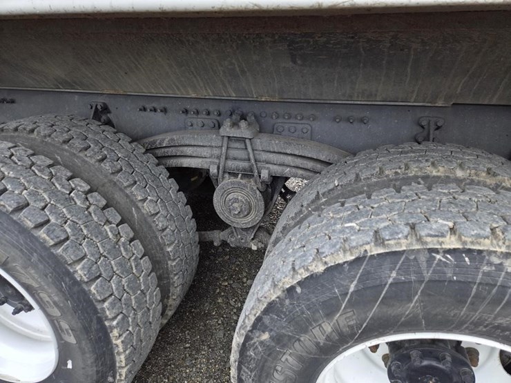 2020-mack-10yd.-t/a-dump-truck-image-7