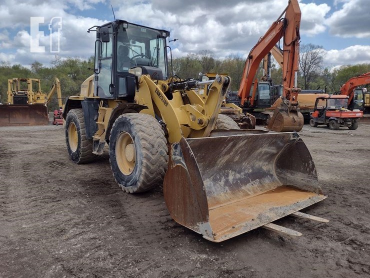 2015-caterpillar-914k-image-46