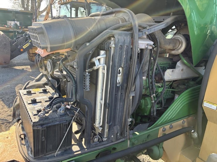 2005-john-deere-7220-image-38