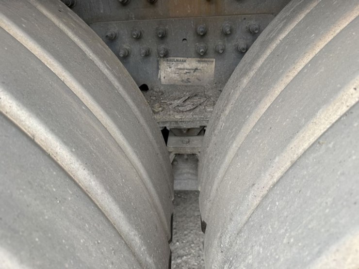 2012-international-7600-image-24