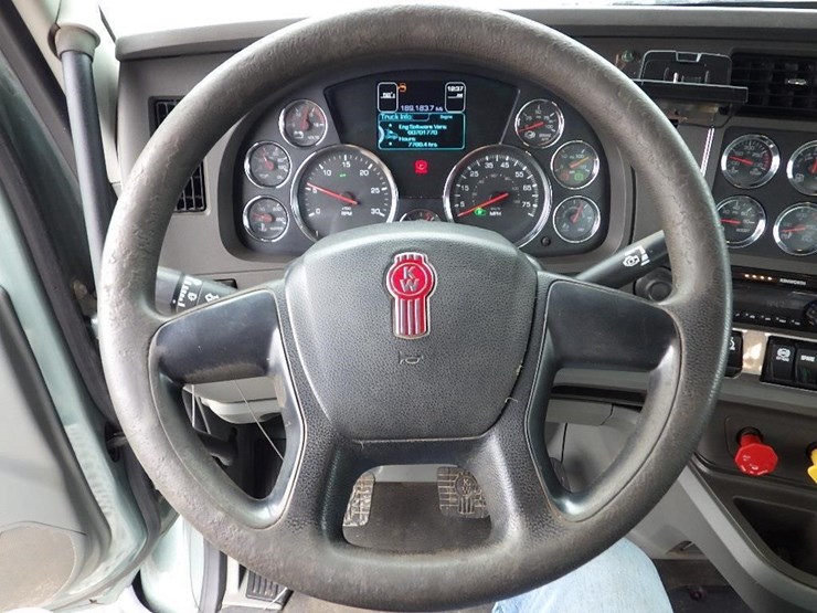 2019-kenworth-t880-image-89