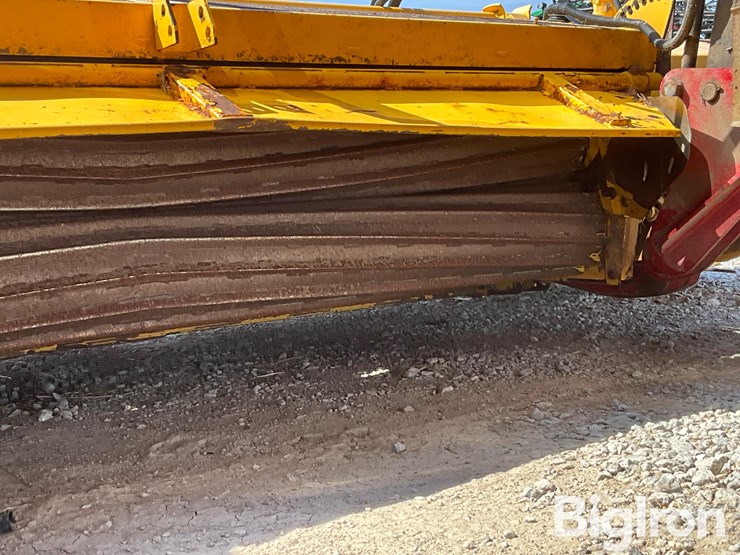 2011-new-holland-h8080-image-10