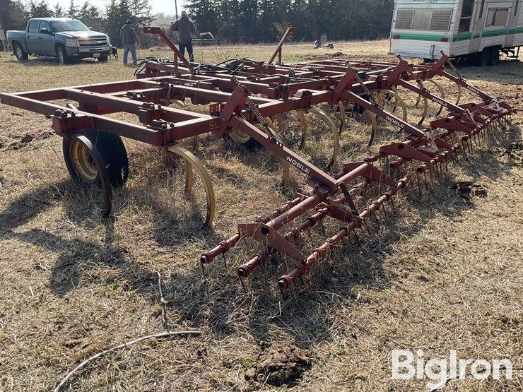 sunflower-fc-24-chisel-plow-w/harrow-image-7
