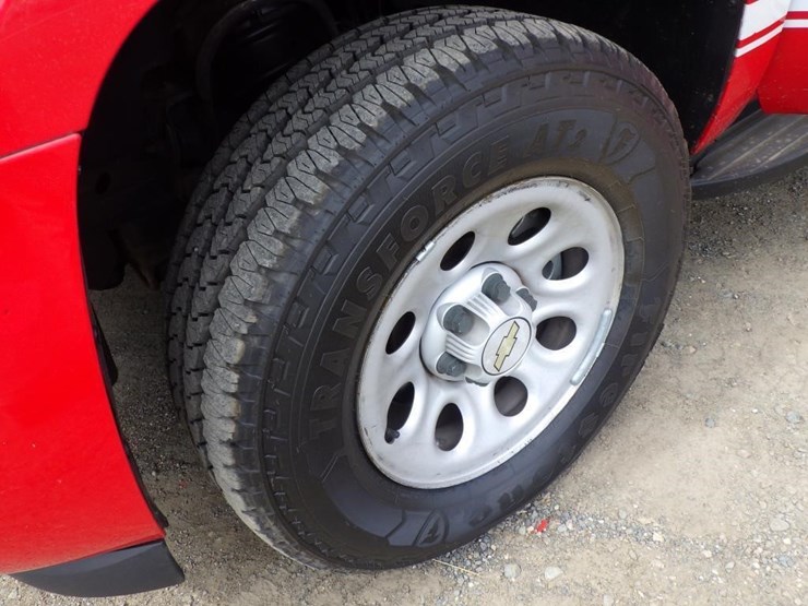 2008-chevrolet-tahoe-image-13