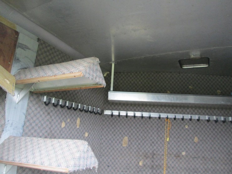 #46187-•-1990-featherlite-g1108-46'-s/a-aluminum-horse-trailer-1fpl38105la912062-image-11